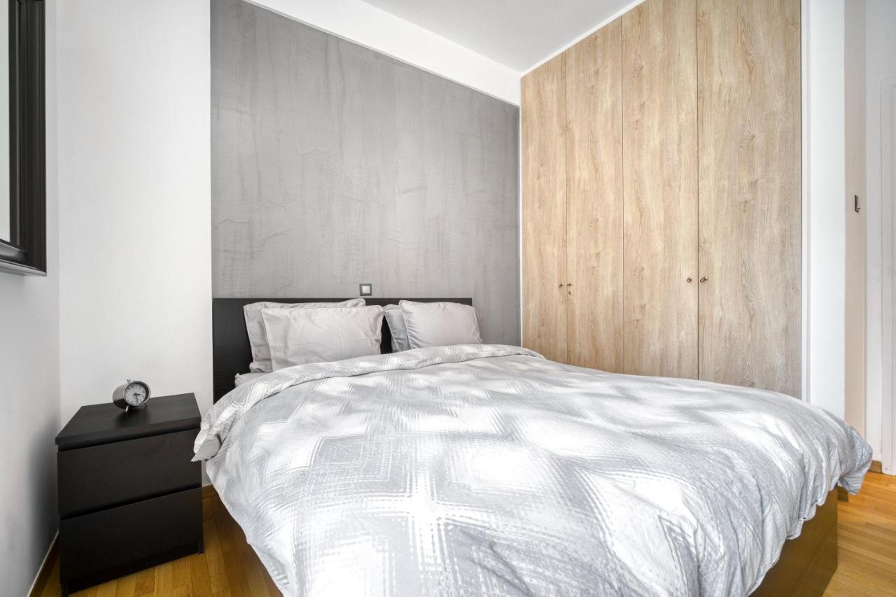 Delightful Stylish Two Bedroom Condo In Hip Area Of Central เอเธนส์ ภายนอก รูปภาพ